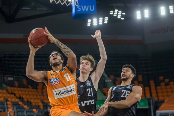 席的情况下 席的情况下