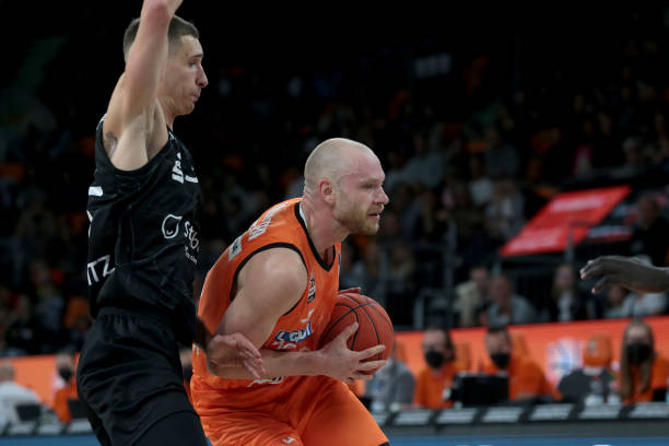 地利人和 地利人和