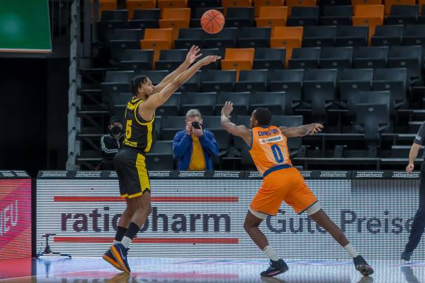 比赛局势 比赛局势