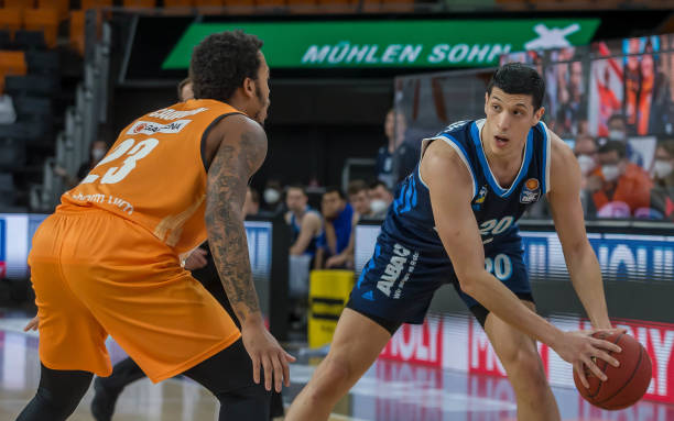 并分析其中 并分析其中